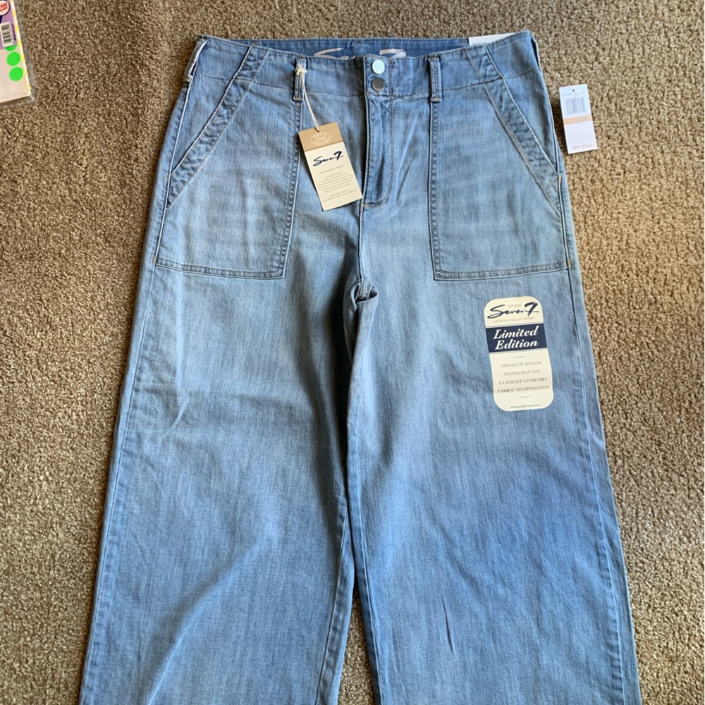 Seven7 NWT Limited Edition Wide Leg Cropped Jeans High Waist Light Wash